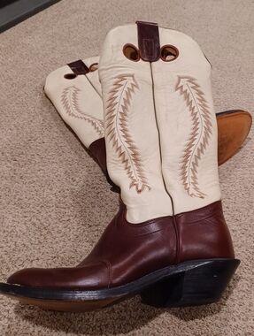 Olathe Men's 17" Tall Top Western Boot, specific style Buckaroo 6906 Size 10 EE